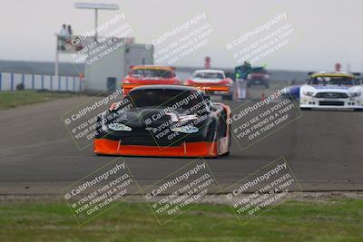 media/Jan-18-2026-CalClub SCCA (Sun) [[8bc6468723]]/Group 5 Race/Turn 1/